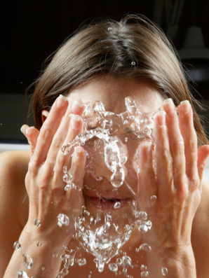 Best Cleanser for Hormonal Acne: Why Gentle Cleansing Matters More Than You Think