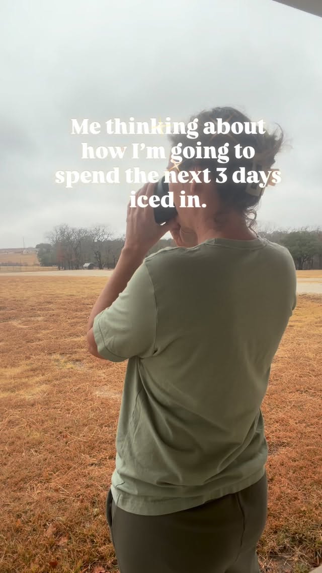 I’ve got one kiddo sick. Trying to keep the rest of us well. So it’s an R&R weekend for us. 

Meals are prepped and we have stockpiled RO water. Now to wait doe this crazy storm to hit and hopefully stay warm. 

Are you team chores or team rest right now? 

What are your plans for this stormy weekend?